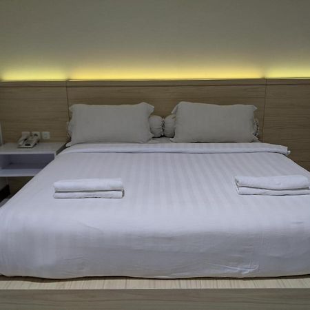 Twin Star Otel Solo Dış mekan fotoğraf