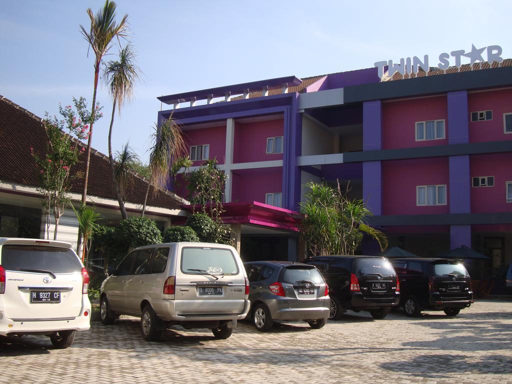 Twin Star Otel Solo Dış mekan fotoğraf